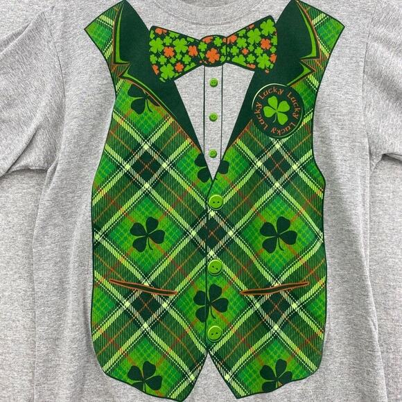 St Patricks Day Tshirt Mens Medium Gray Green Jerzees Tuxedo Tee Short Sleeve - Picture 4 of 8